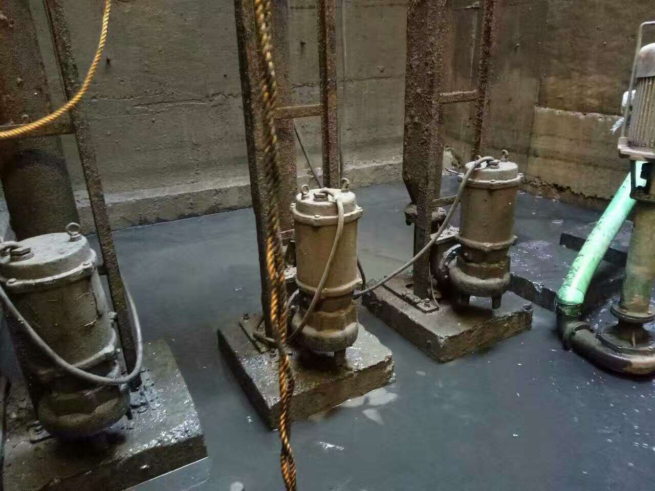 商河污水池清理